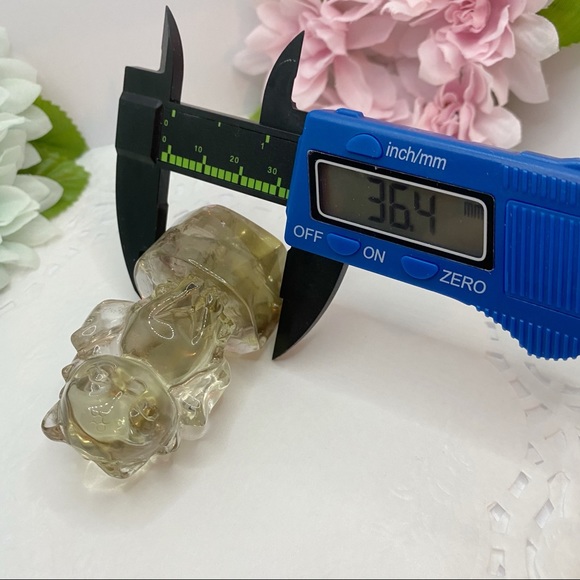 Nature Smokey Crystal Tailed Fox 🦊 - Picture 10 of 10